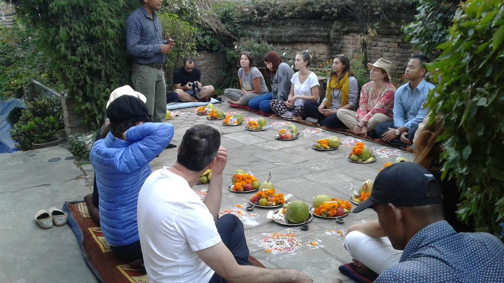 Pradhan House - Home Stay With Garden Bhaktapur Ngoại thất bức ảnh