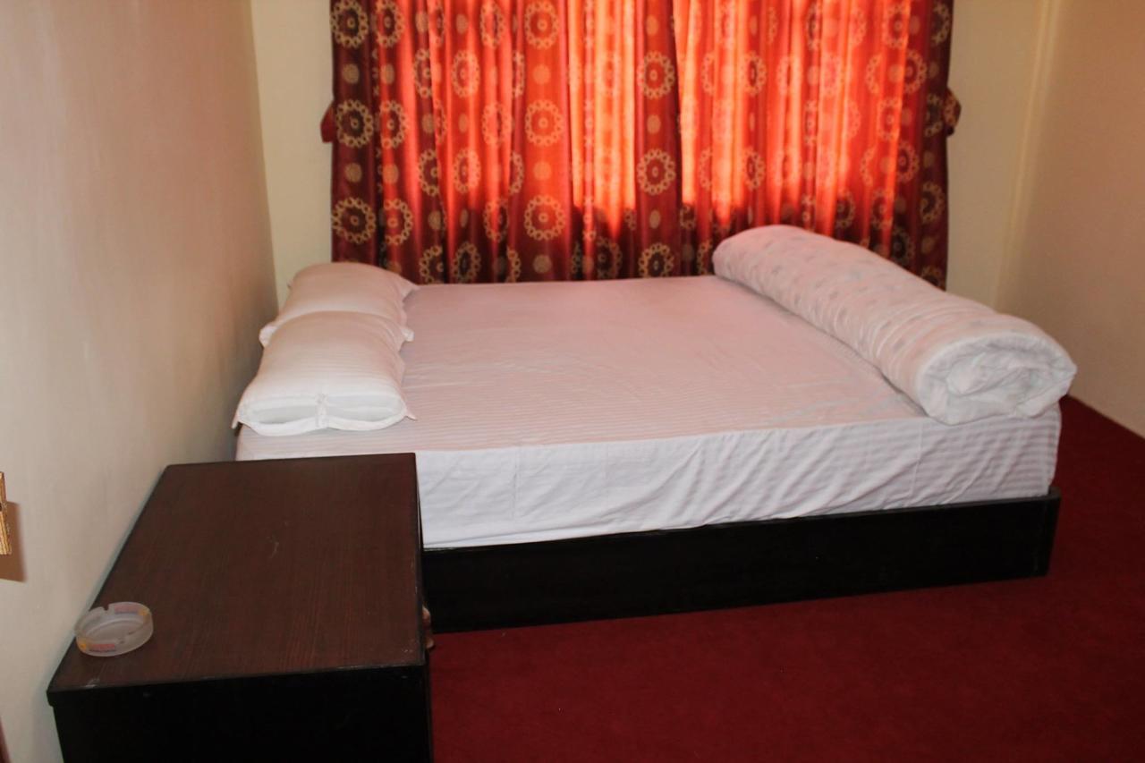 Pradhan House - Home Stay With Garden Bhaktapur Ngoại thất bức ảnh