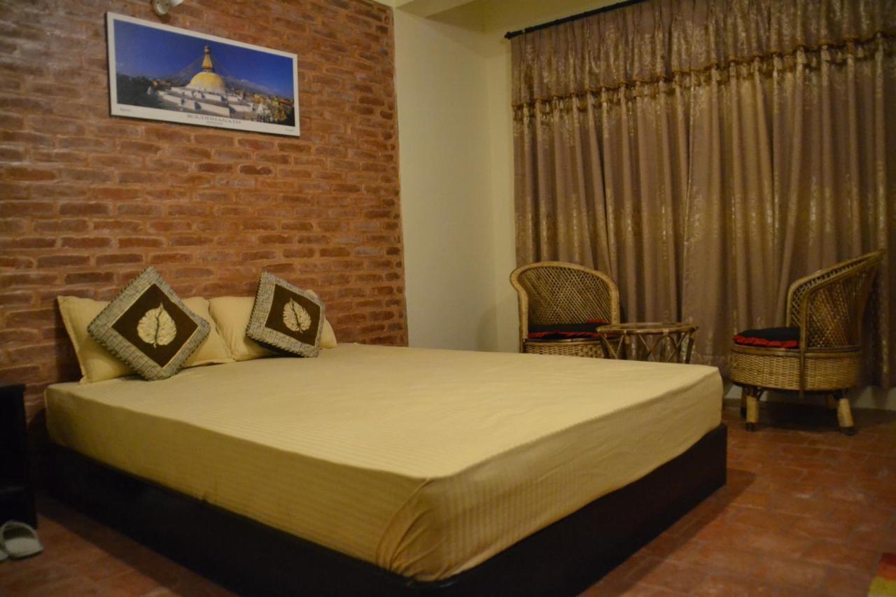 Pradhan House - Home Stay With Garden Bhaktapur Ngoại thất bức ảnh