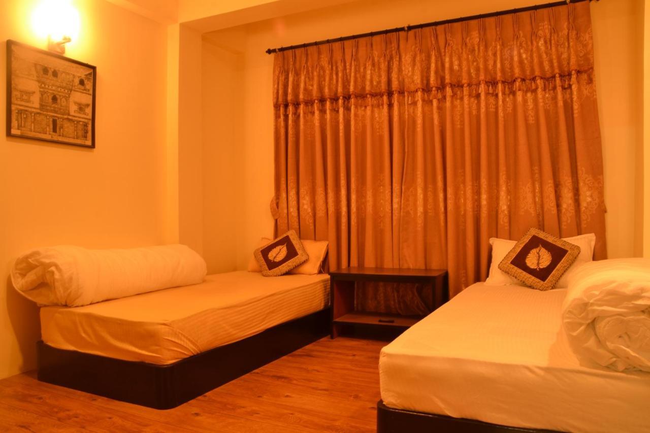 Pradhan House - Home Stay With Garden Bhaktapur Ngoại thất bức ảnh